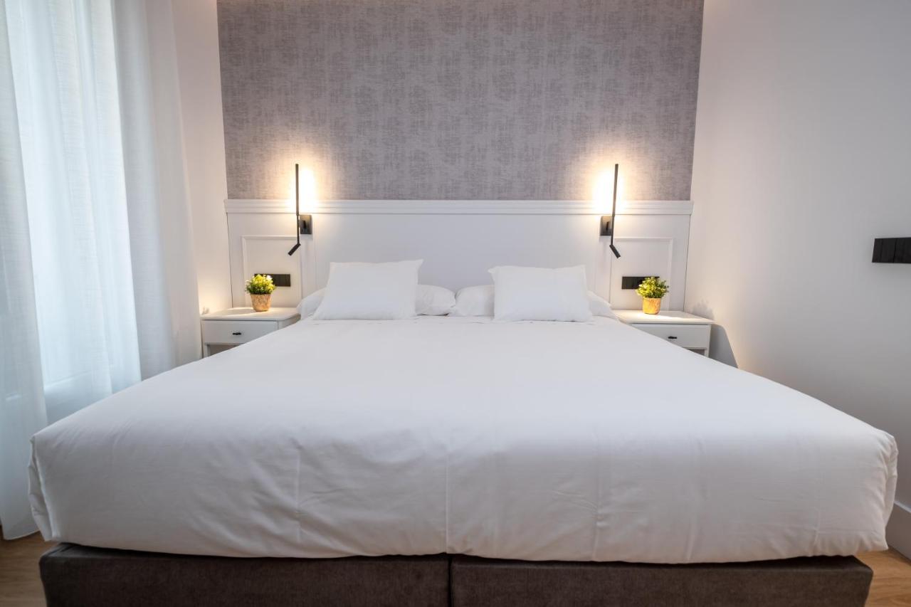 Principe De Vergara Rooms Lujo En El Centro De 로그로노 외부 사진