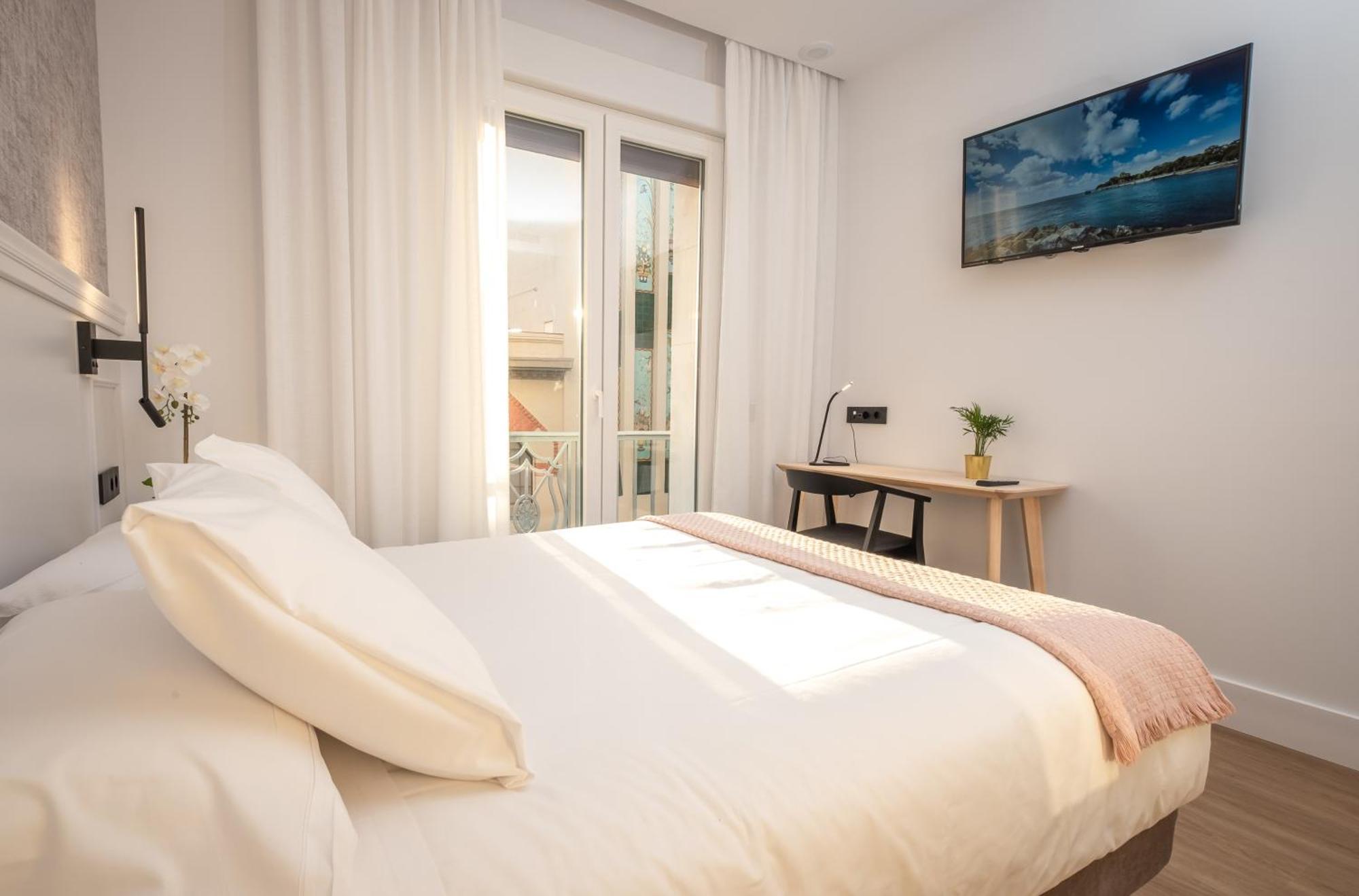 Principe De Vergara Rooms Lujo En El Centro De 로그로노 외부 사진