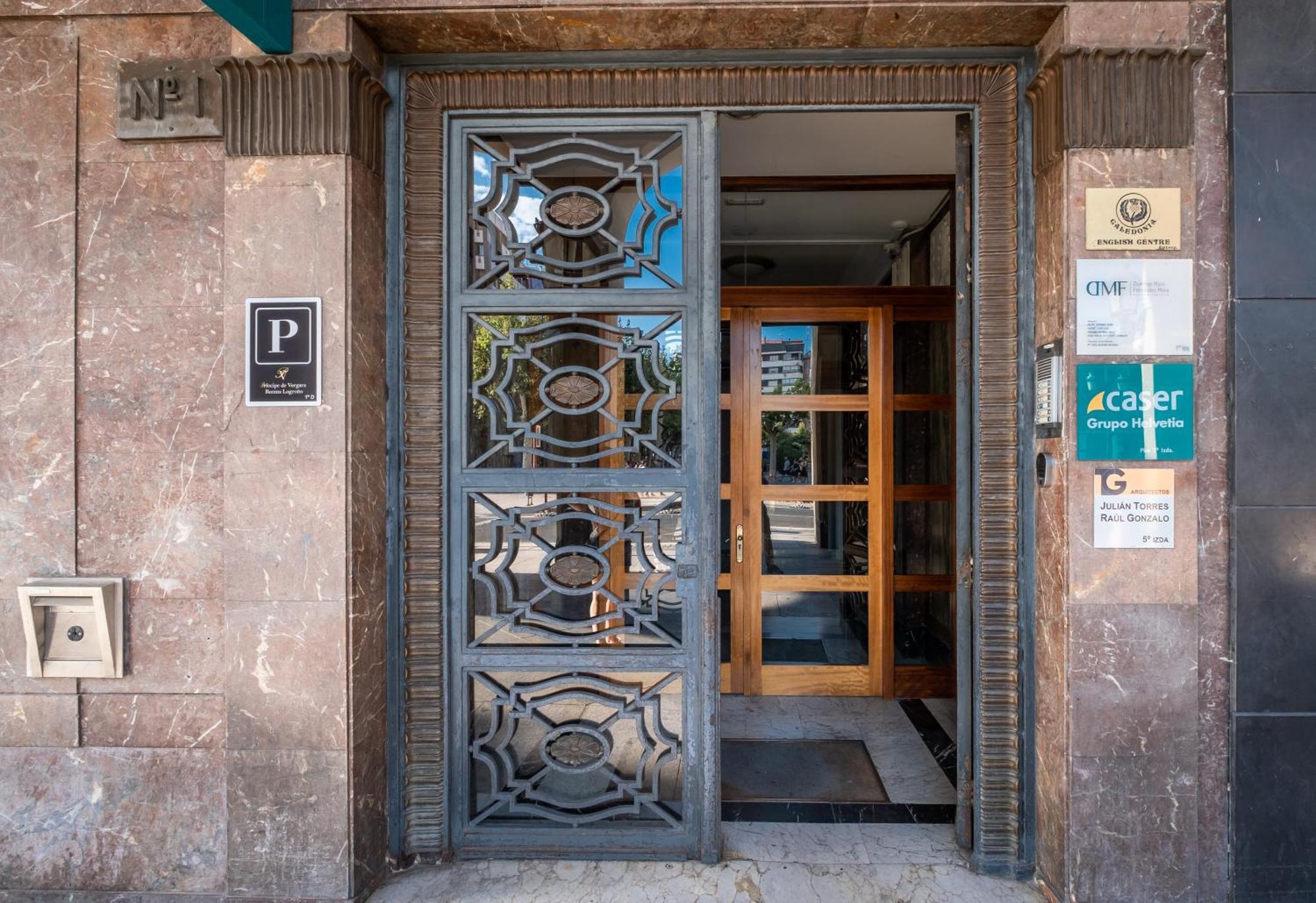 Principe De Vergara Rooms Lujo En El Centro De 로그로노 외부 사진