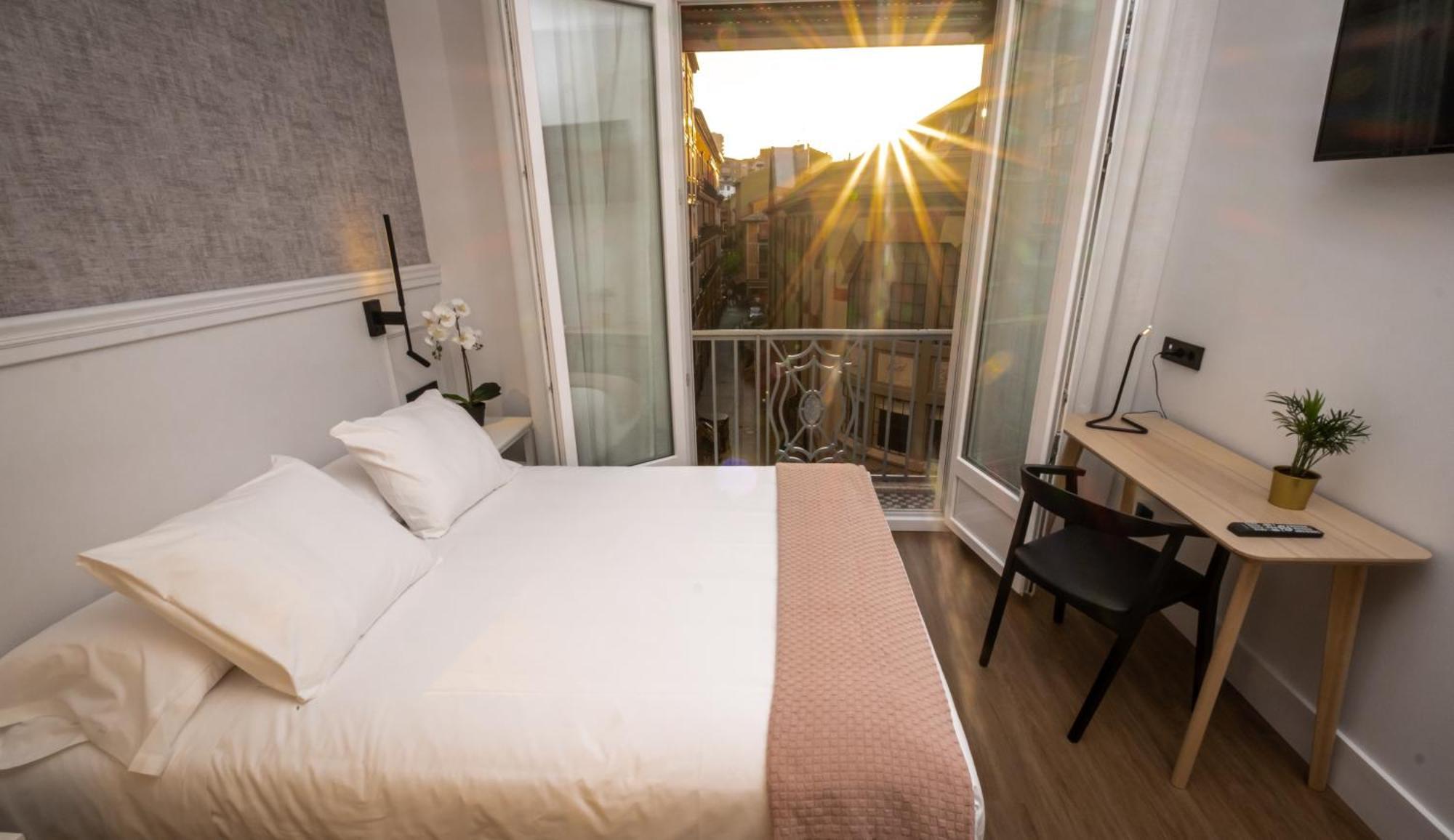 Principe De Vergara Rooms Lujo En El Centro De 로그로노 외부 사진