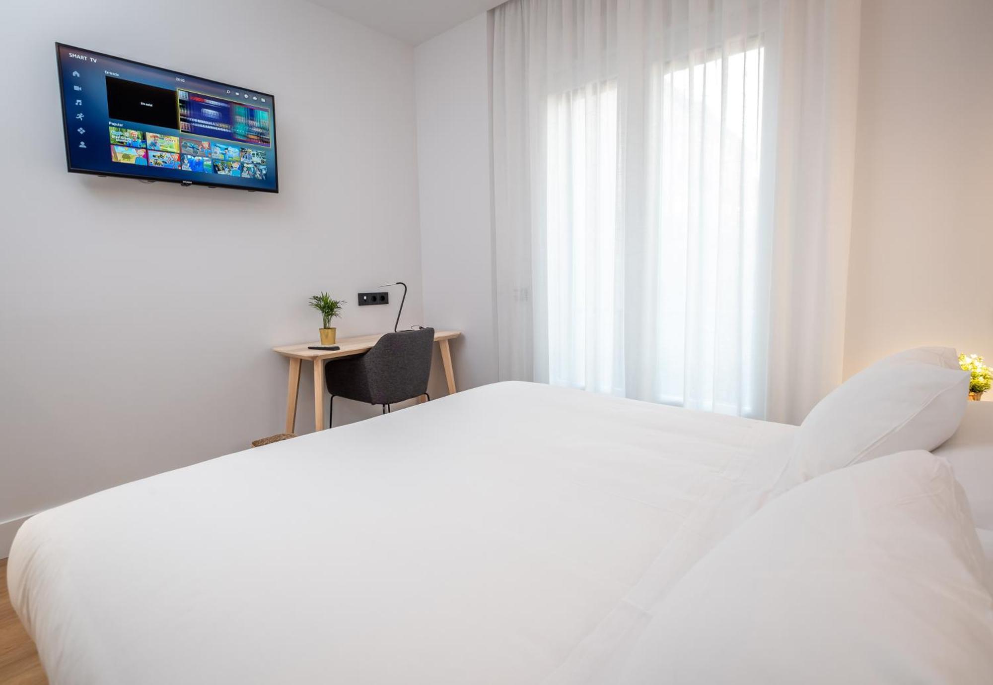 Principe De Vergara Rooms Lujo En El Centro De 로그로노 외부 사진